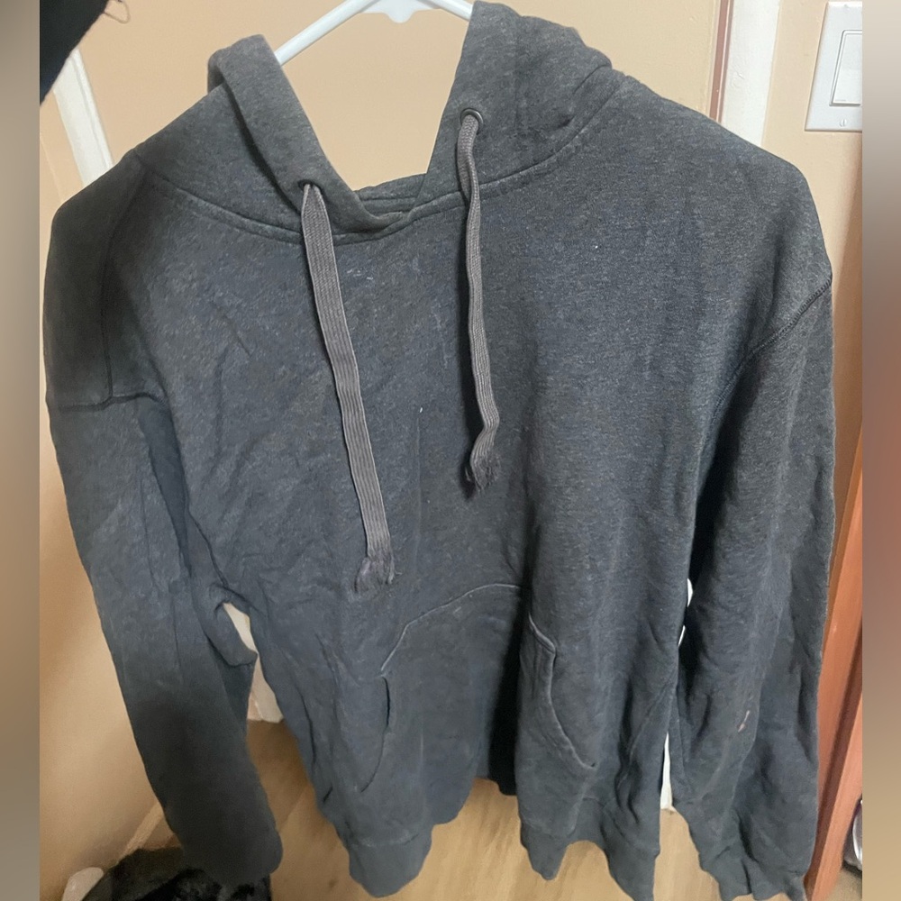 GREY HOODIE